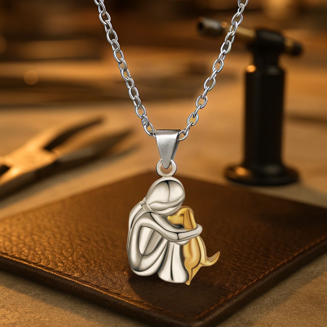 Olivia™ - Necklace with Dog Pendant