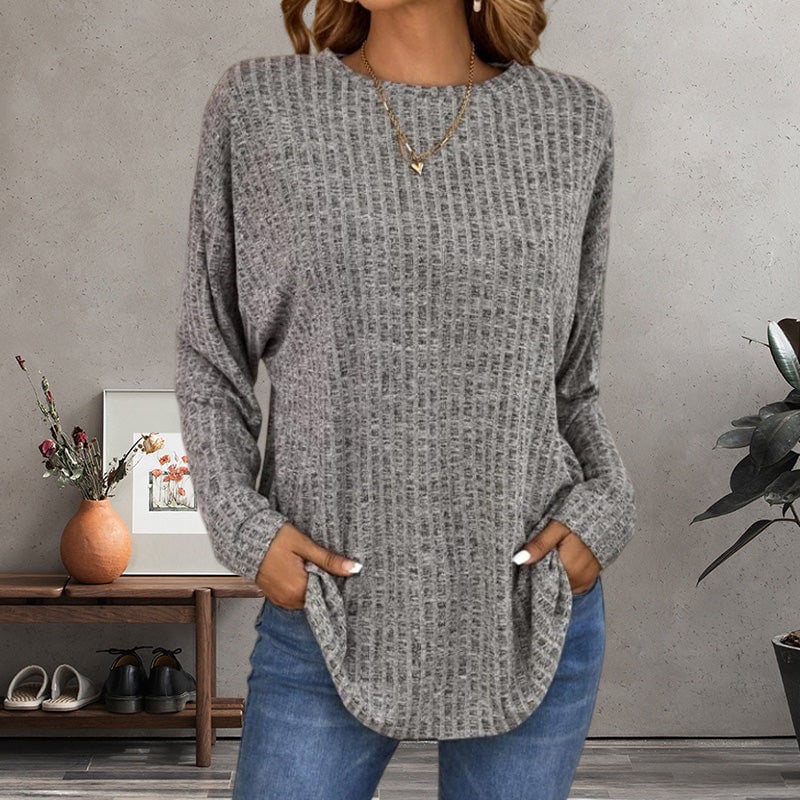 SIARA | Soft and Versatile Sweater