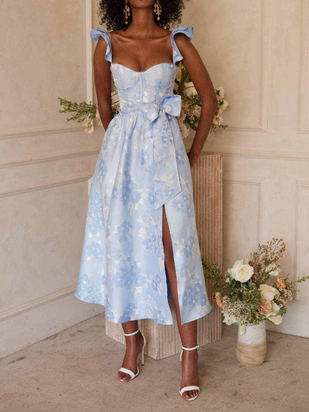 Strapless dress with print and butterfly sleeves