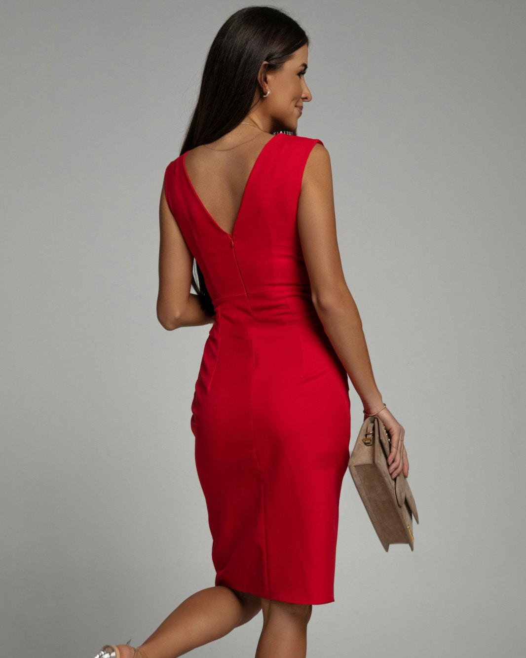 Isa | Elegant Dress with V-Neck and Chic Split