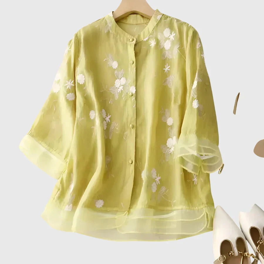 Nellie™ | Elegant Top with Embroidered Flowers