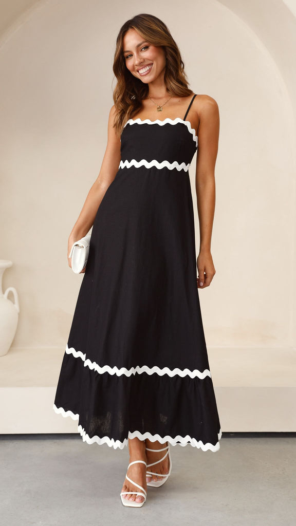 CLARA | LONG DRESS THAT ACCENTS SUMMER FEMININITY