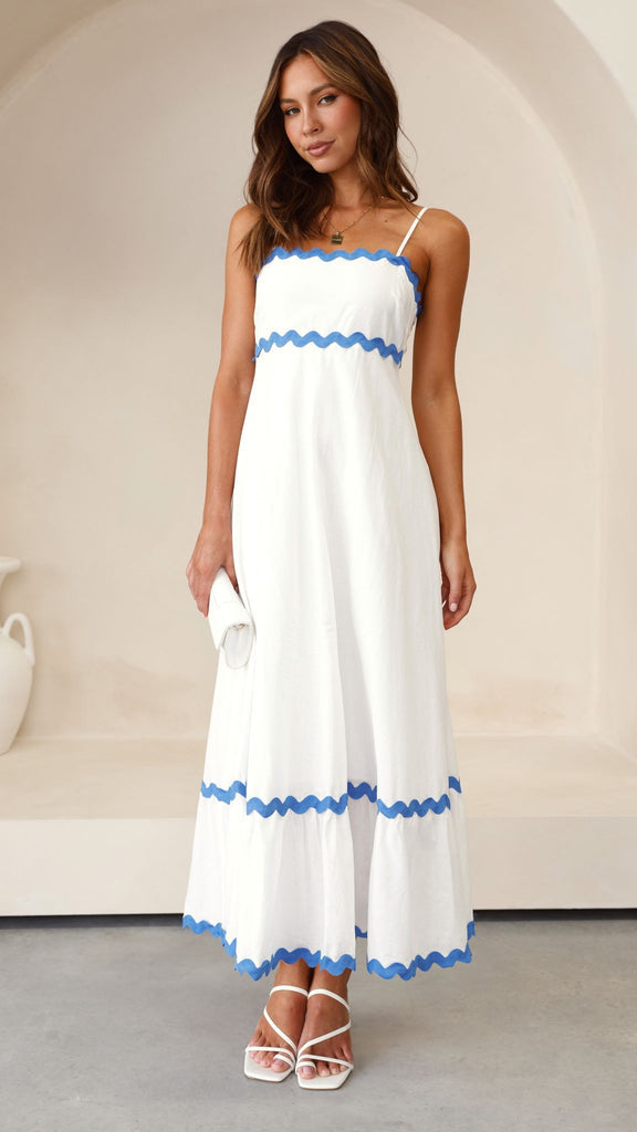 CLARA | LONG DRESS THAT ACCENTS SUMMER FEMININITY