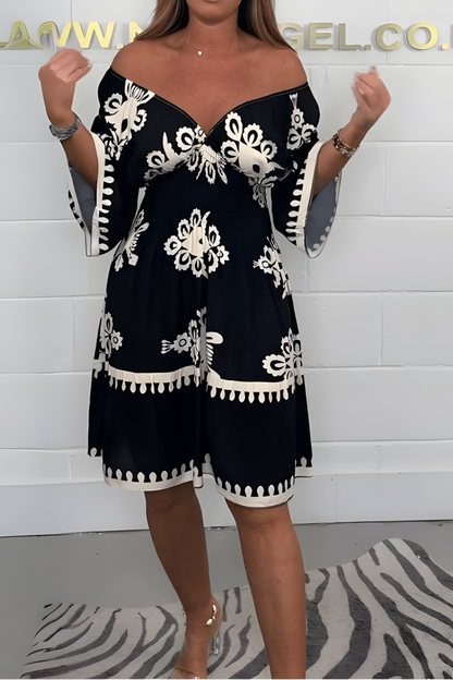 LUNA | Short Boho Floral Dress with Flattering Cut for an Elegant Vacation or Event Look