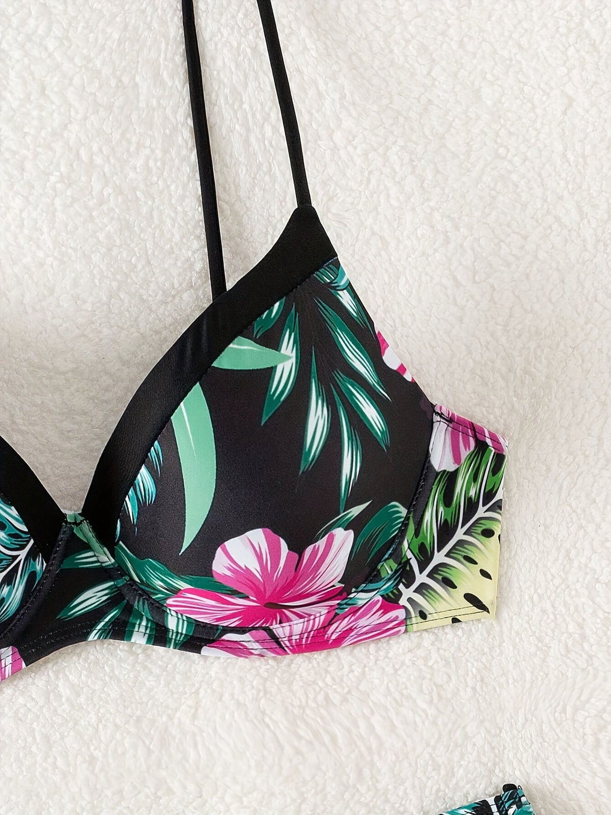 Fiora | Bikini Sculpted with Underwire and Tropical Floral Print for Summer