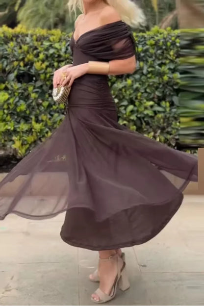 ISABELLA | Elegant Maxi Dress with Flattering Waist and Timeless Class