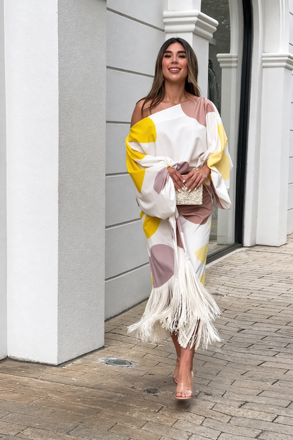 Emiliana – glamorous creation with fringes