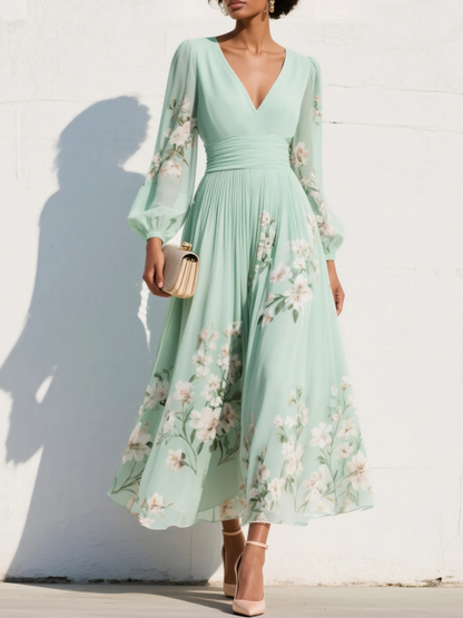 Aurelia | Midi Dress with V-Neck