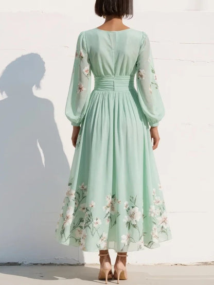 Aurelia | Midi Dress with V-Neck
