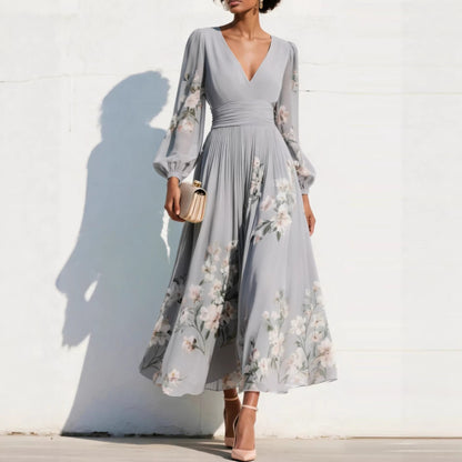 Aurelia | Midi Dress with V-Neck