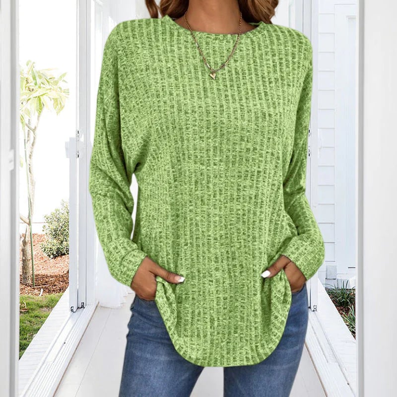 SIARA | Soft and Versatile Sweater